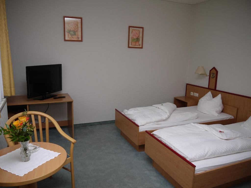 Grunaer Hof Hotel Chemnitz Room photo